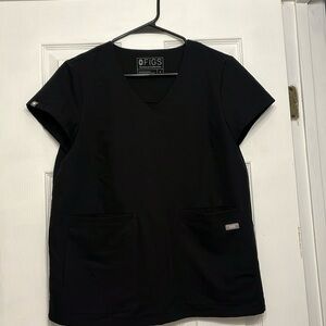 FIGS women’s small scrub top black